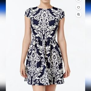 B. Darlin Navy & White Floral Petal Sleeves Dress Juniors Size 3/4